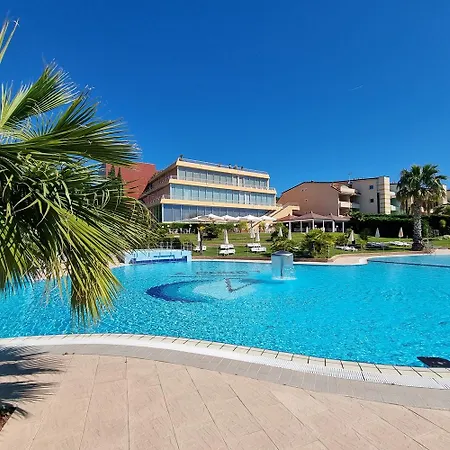 2 Village לואנו