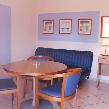 מלון דירות 2 Village