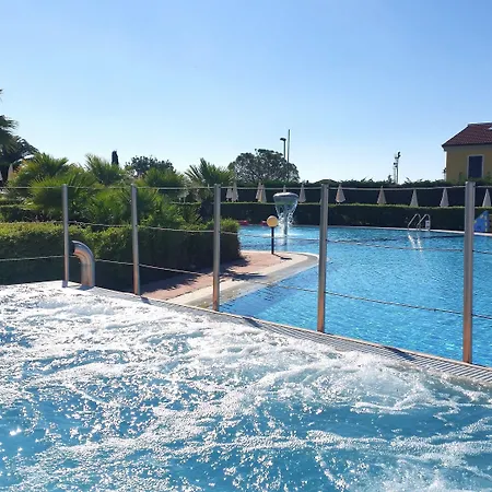 2 Village Hotel apartamentowy