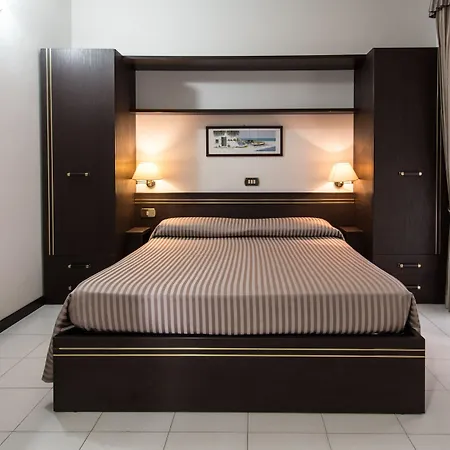 Hotel apartamentowy 2 Village Loano