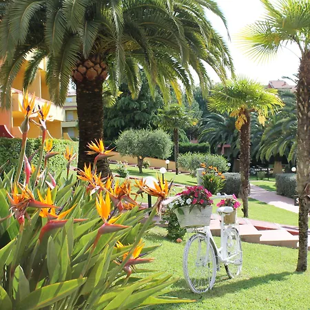 Hotel apartamentowy 2 Village Loano