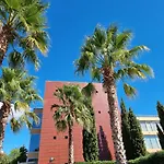 2 Village Aparthotel Loano