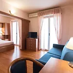 Aparthotel 2 Village