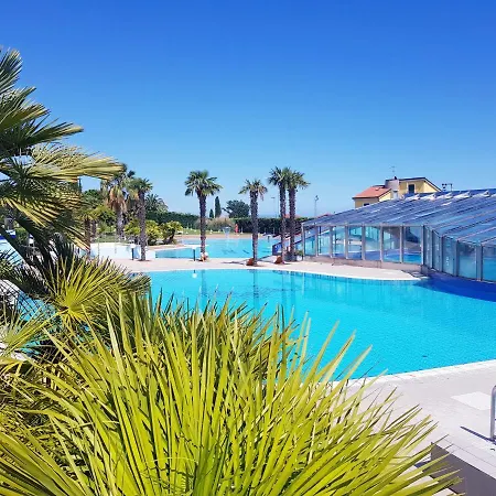 Aparthotel 2 Village Loano