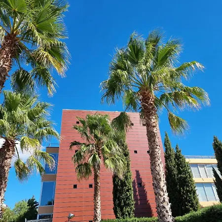 2 Village Aparthotel Loano
