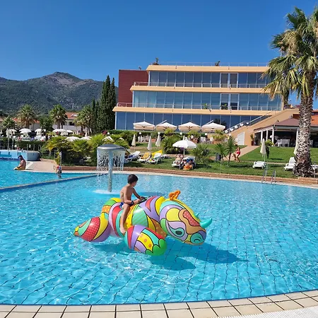 Aparthotel 2 Village Loano