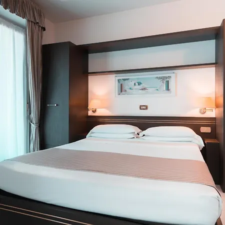 2 Village Aparthotel Loano
