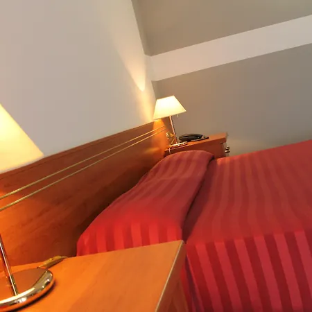 Apart Otel 2 Village 4*