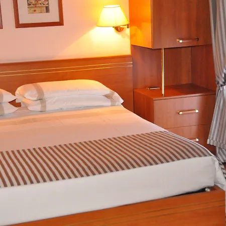 2 Village Apart Otel 4*