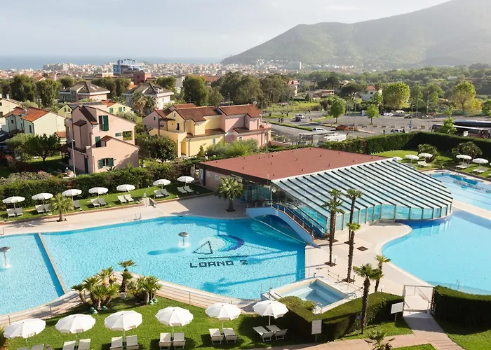 Ξενοδοχείο με διαμερίσματα 2 Village Loano