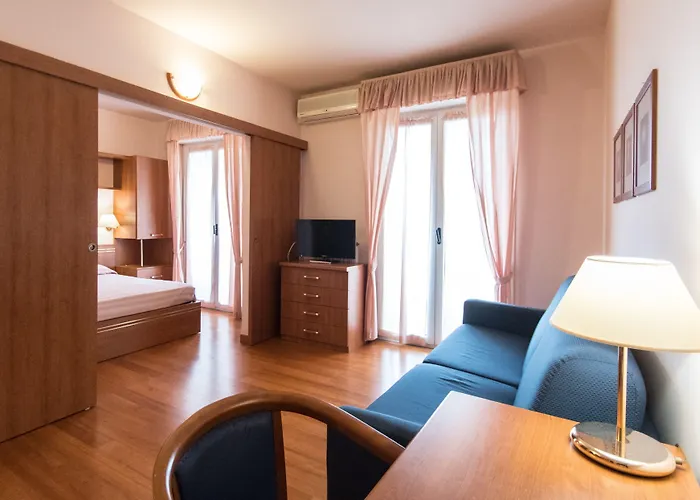 Ξενοδοχείο με διαμερίσματα 2 Village