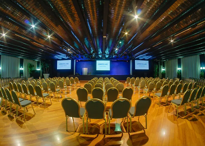 Ξενοδοχείο με διαμερίσματα 2 Village 4*