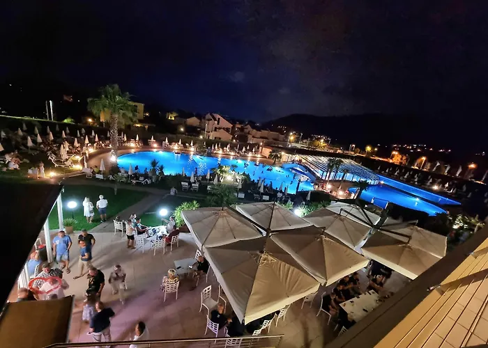 2 Village Ξενοδοχείο με διαμερίσματα